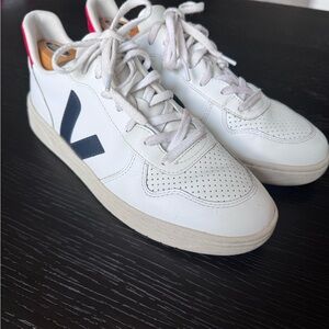 Veja V10 White / Nautico